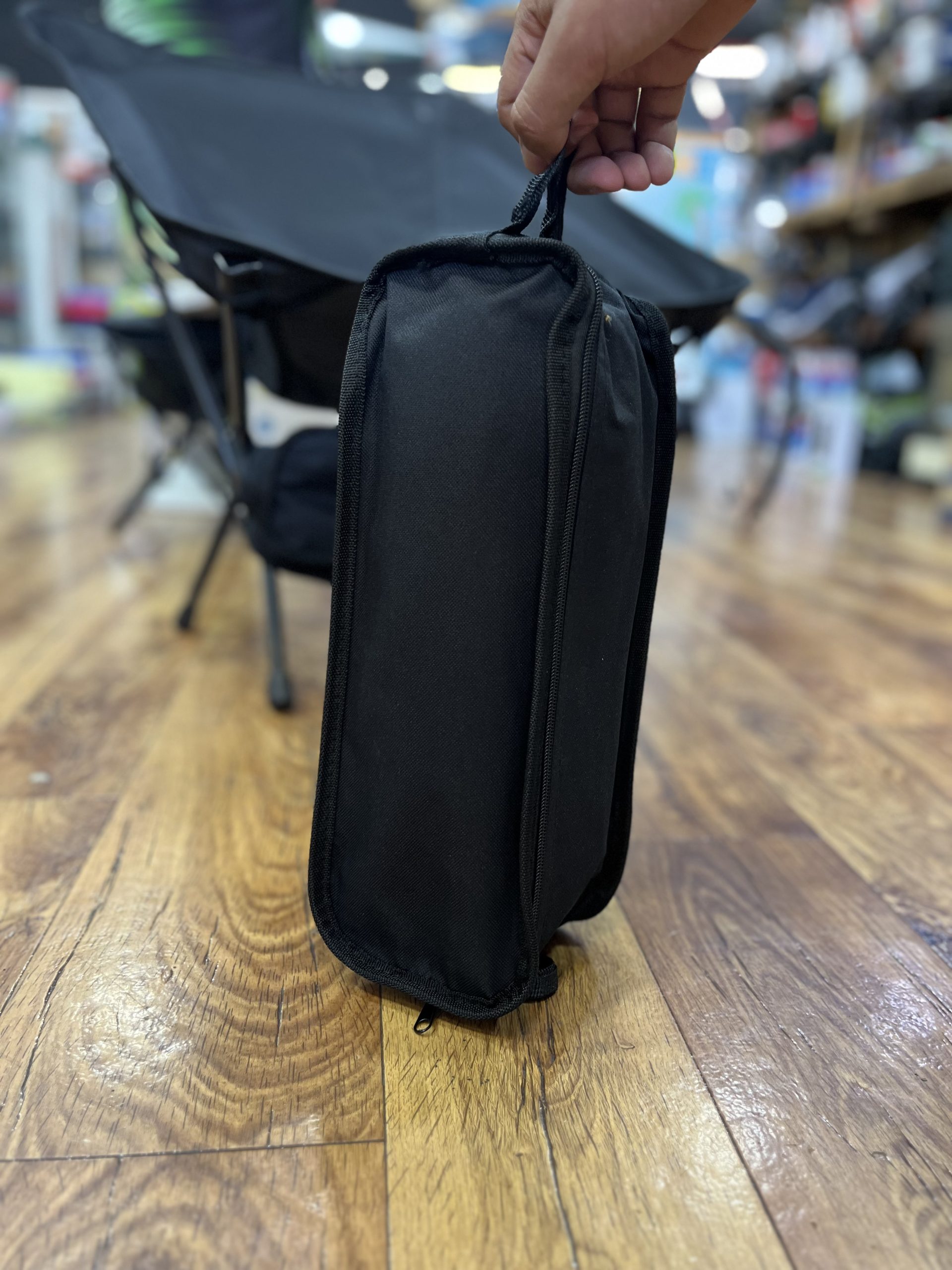 كرسي التخييم المثالي -خفيف.صغير.وسهل الحمل - الصورة 3